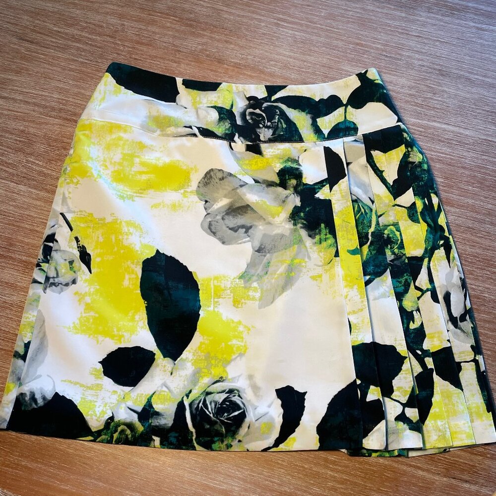 Worthington Pleated and Smooth Mini Skirt Fun Colors Fully Lined Size 8P